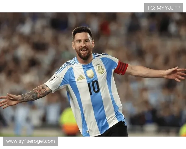 足球明星重拾自信新形象头发再现引发球迷热议与期待